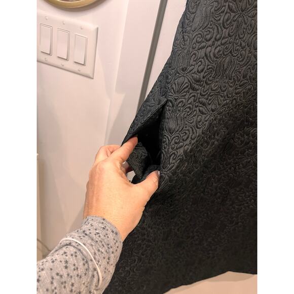 MaxMara Black Textured Short Sleeve Shift Dress Sz 14 - Picture 4 of 8